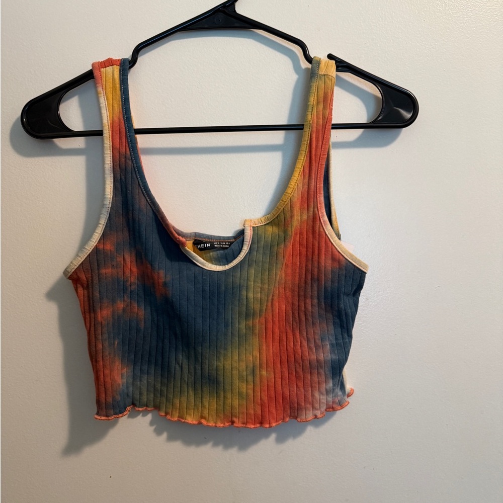 SHEIN Orange Red Ribbed Crop Tank Top